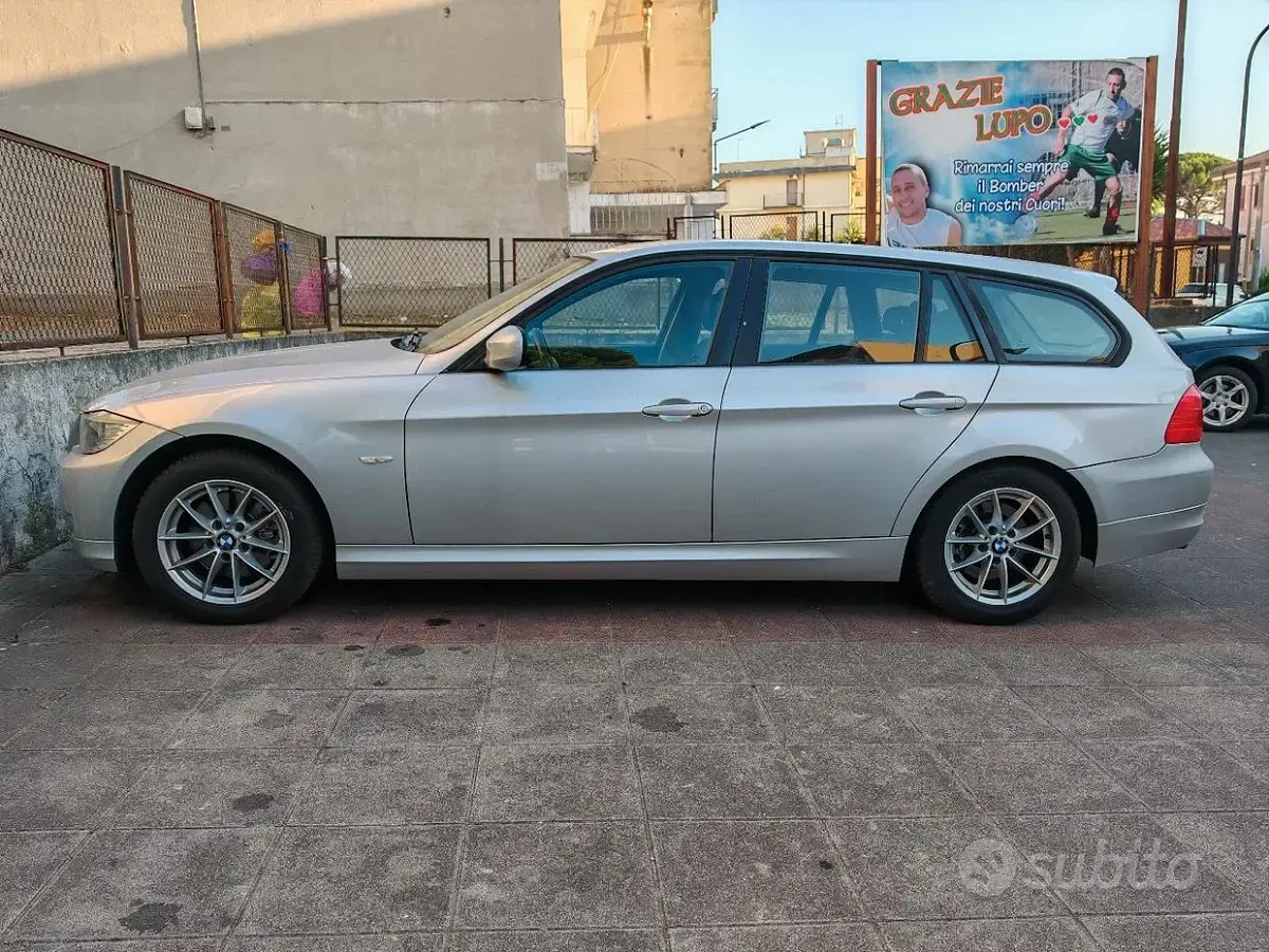 Usata BMW 320 Efficient Dynamics 184 CV (135 kW) 2011 Station wagon