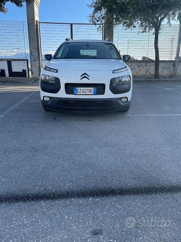Bianco Usata 2015 Citroën C4 SUV | 5500 € (Buon prezzo) - Immagine 1/4