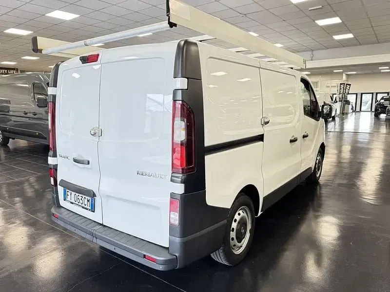 Usata Renault Trafic 120 CV (88 kW) 2019 Bianco Monovolume