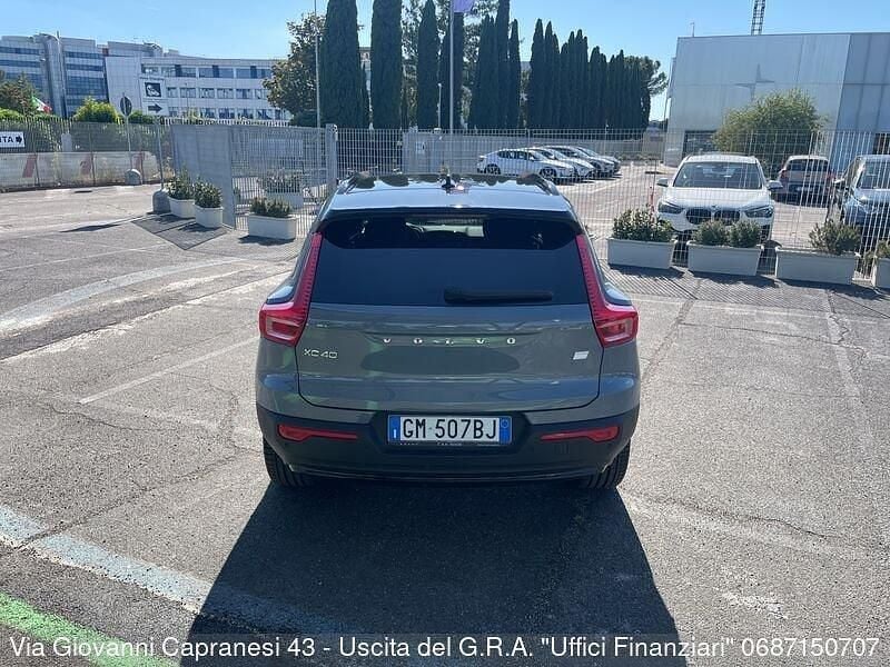 Usata Volvo XC40 Plus 119 kW (163 CV) 2022 Grigio SUV