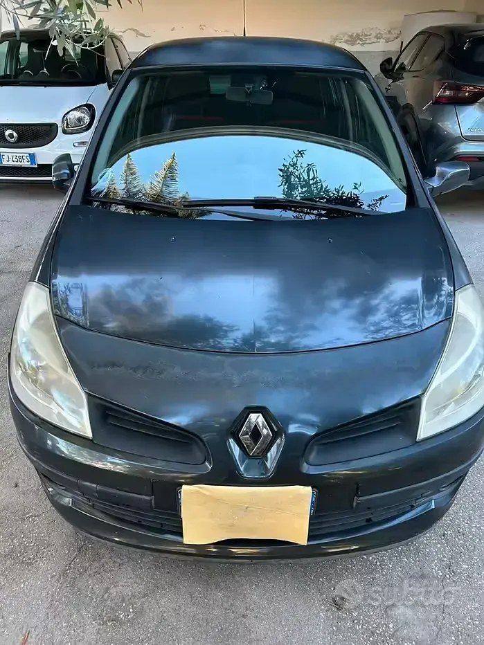Usata Renault Clio II 105 CV (77 kW) 2007 Grigio Berlina