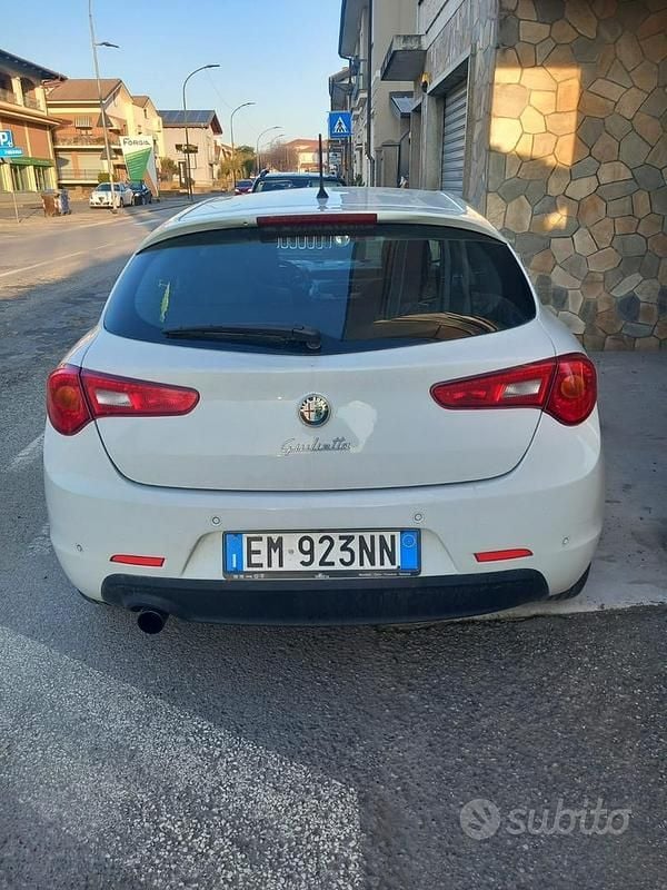 Usata Alfa Romeo Giulietta 2012 Bianco Utilitaria