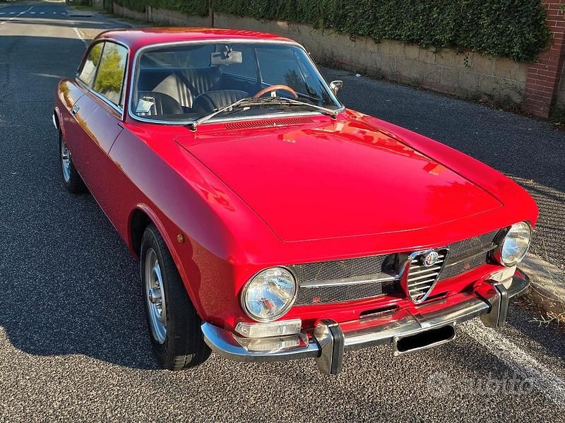 Rosso Usata 1970 Alfa Romeo GT Coupé | 30.000 € - Immagine 1/4