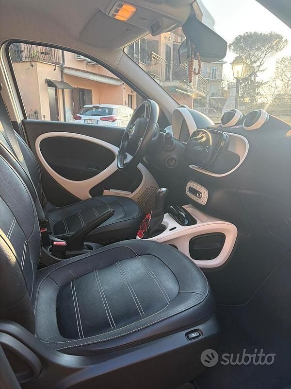 Usata Smart ForFour 2015 Bianco Utilitaria