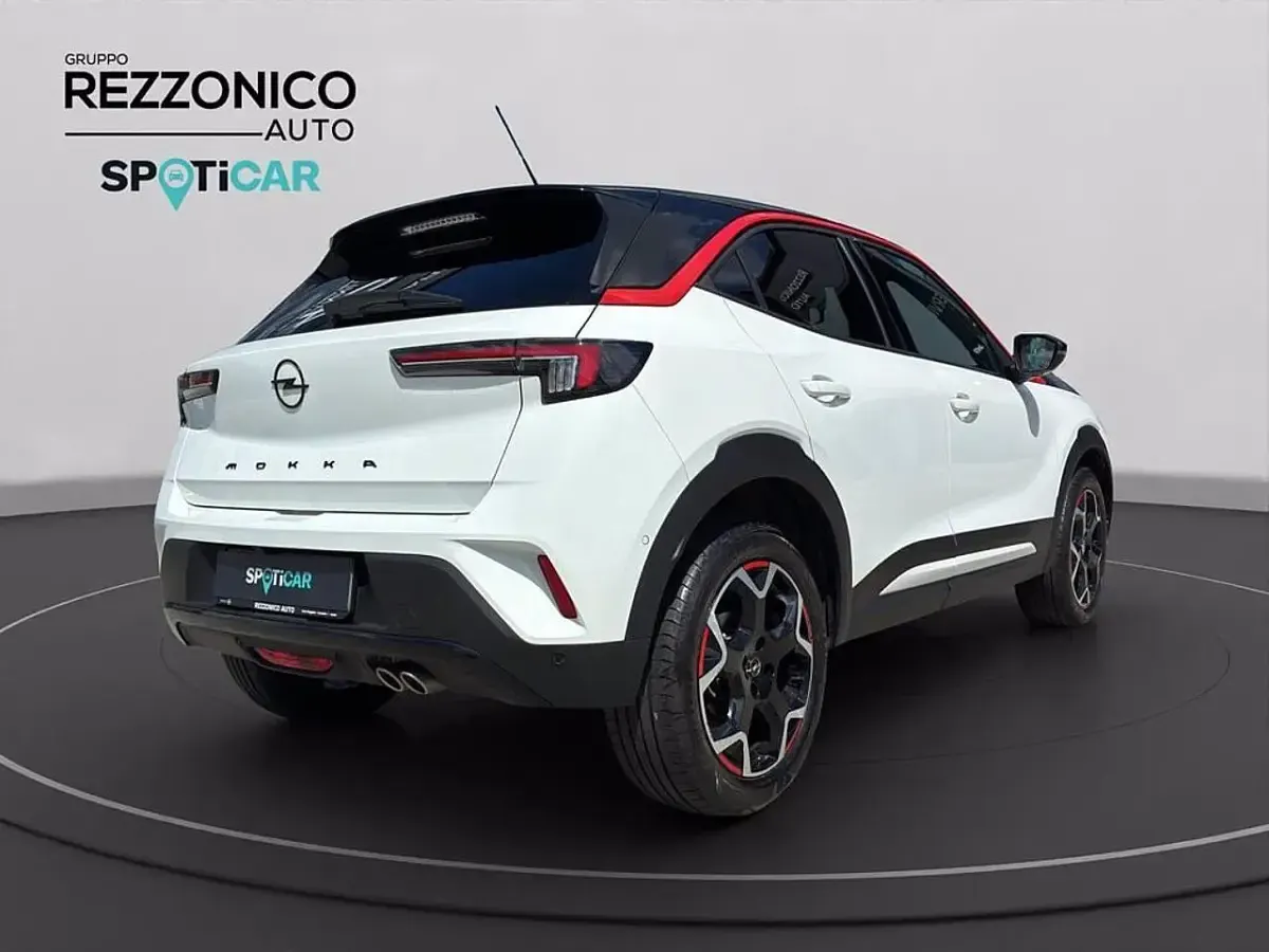 Usata Opel Mokka S 136 CV (100 kW) 2023 Bianco metallizzato SUV