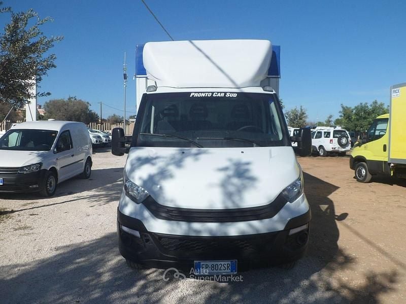 Usata Iveco Daily 150 CV (110 kW) 2019 Bianco Utilitaria