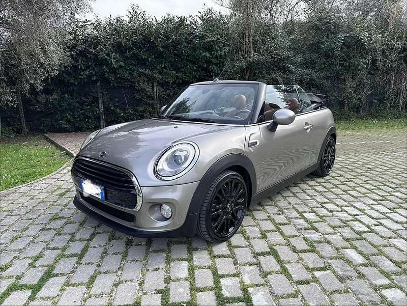 Usata Mini Cooper D Cabriolet 111 CV (81 kW) 2017 Cabrio