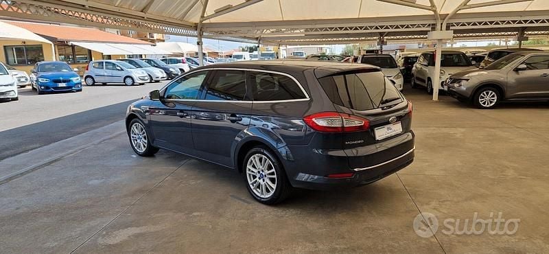 Usata Ford Mondeo Titanium 163 CV (119 kW) 2012 Grigio Station wagon