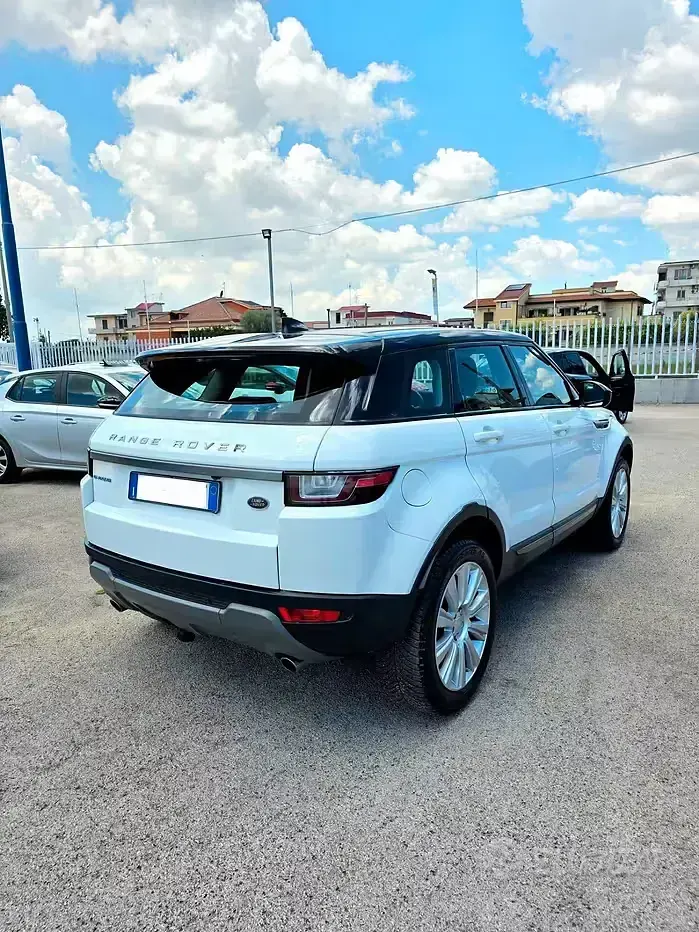Usata Land Rover Range Rover evoque Dynamic 150 CV (110 kW) 2017 Bianco SUV