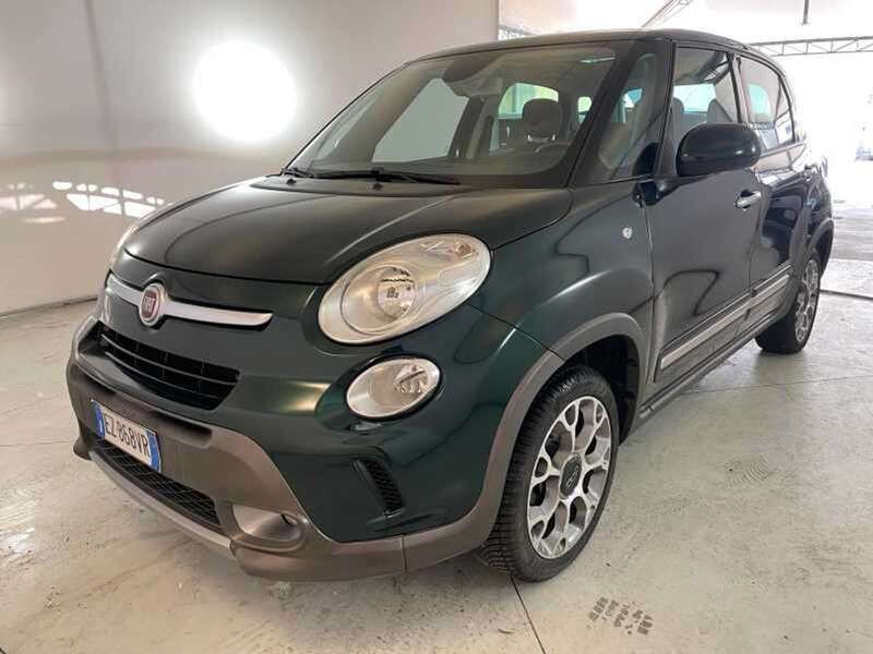 Verde Usata 2015 Fiat 500L Trekking Monovolume | 8900 € (Buon prezzo) - Immagine 1/4