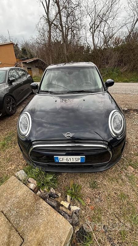 Begagnad Mini ONE 102 HK (75 kW) 2021 Blå Halvkombi