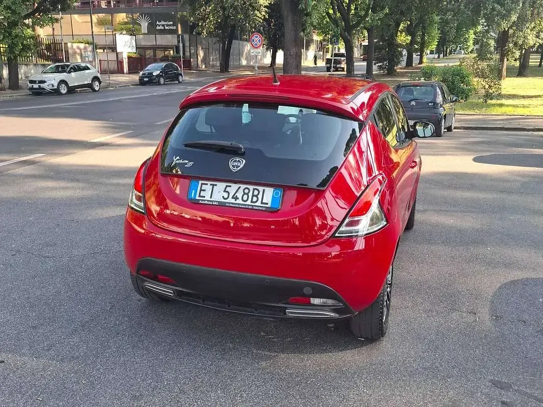 Usata Lancia Ypsilon S 69 CV (50 kW) 2013 Rosso Utilitaria
