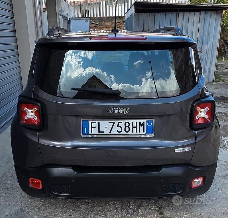 Usata Jeep Renegade Longitude 120 CV (88 kW) 2018 Grigio SUV