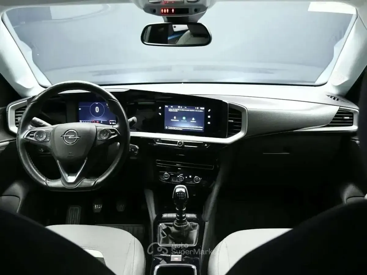 Usata Opel Mokka Elegance 110 CV (80 kW) 2023 Argento SUV
