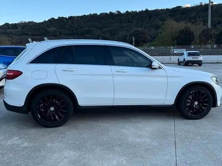 Usata Mercedes GLC250 Executive 203 CV (149 kW) 2016 Bianco Station wagon