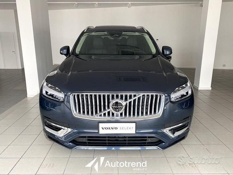 Usata Volvo XC90 145 CV (106 kW) 2024 Blu SUV