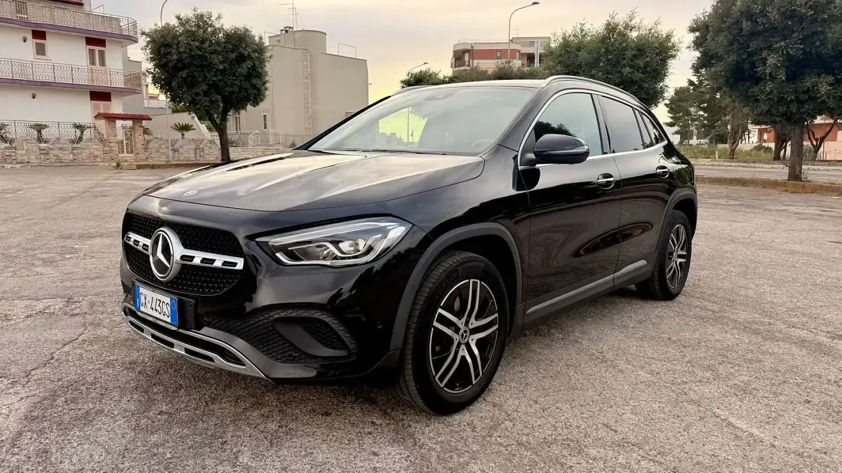 Usata Mercedes GLA200 150 CV (110 kW) 2022 SUV