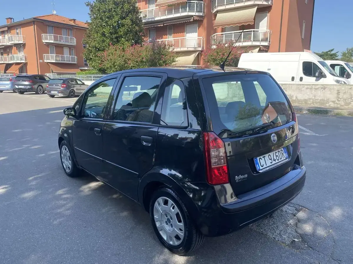 Usata Fiat Idea Active 95 CV (69 kW) 2005 Nero Monovolume