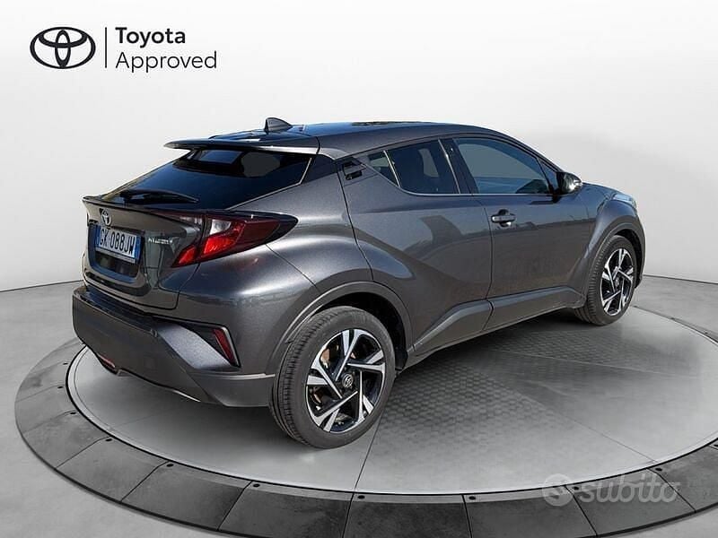 Usata Toyota C-HR Trend 122 CV (89 kW) 2023 Grigio SUV