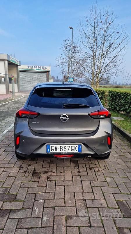 Usata Opel Corsa GS Line 101 CV (74 kW) 2020 Grigio Utilitaria