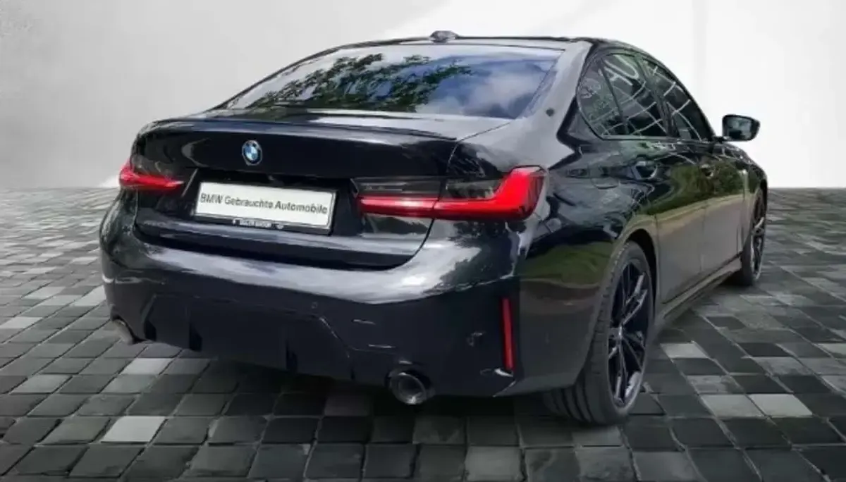 Usata BMW 330 M Sport 245 CV (180 kW) 2024 Nero Berlina