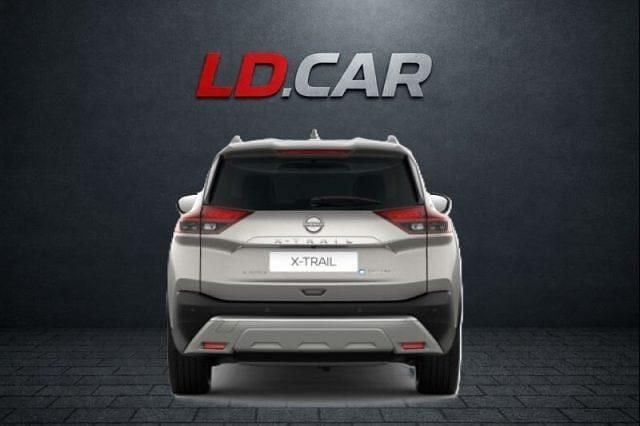 Nuova Nissan X-Trail Tekna 213 CV (156 kW) 2026 Beige metallizzato SUV