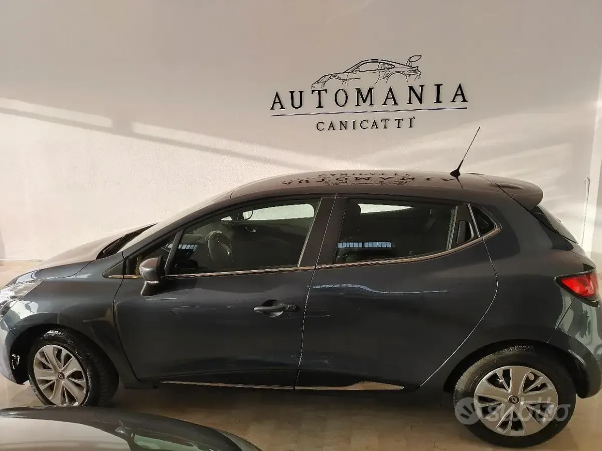 Usata Renault Clio IV 75 CV (55 kW) 2017 Grigio Berlina