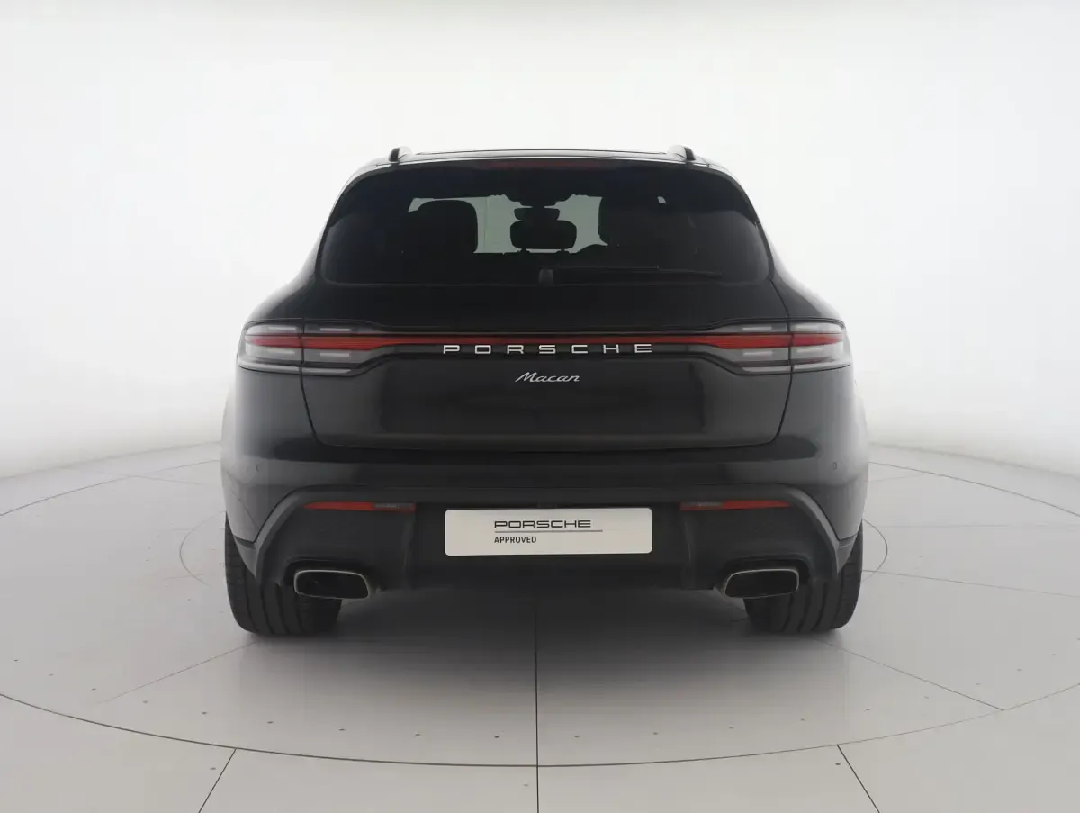 Usata Porsche Macan 265 CV (194 kW) 2023 A1 nero SUV