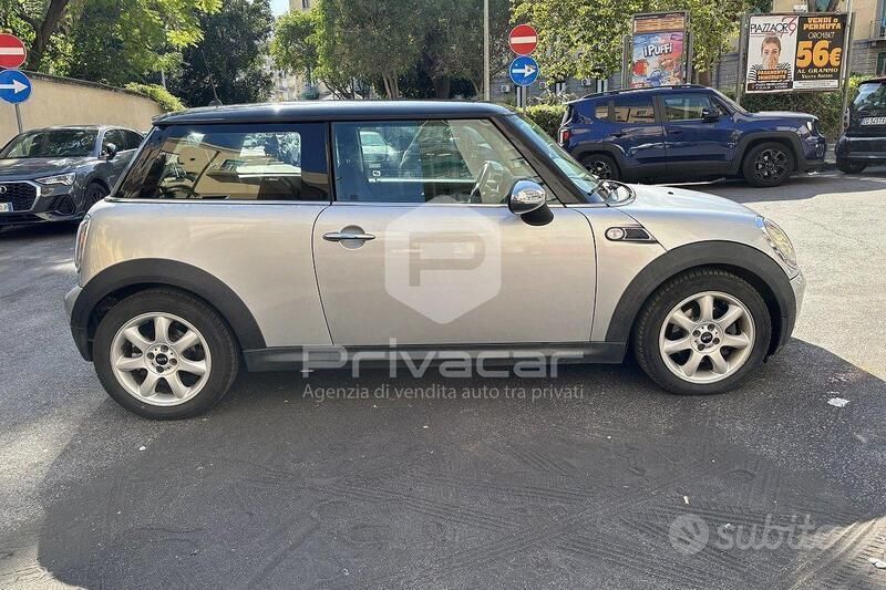 Usata Mini Cooper D 109 CV (80 kW) 2009 Grigio Utilitaria