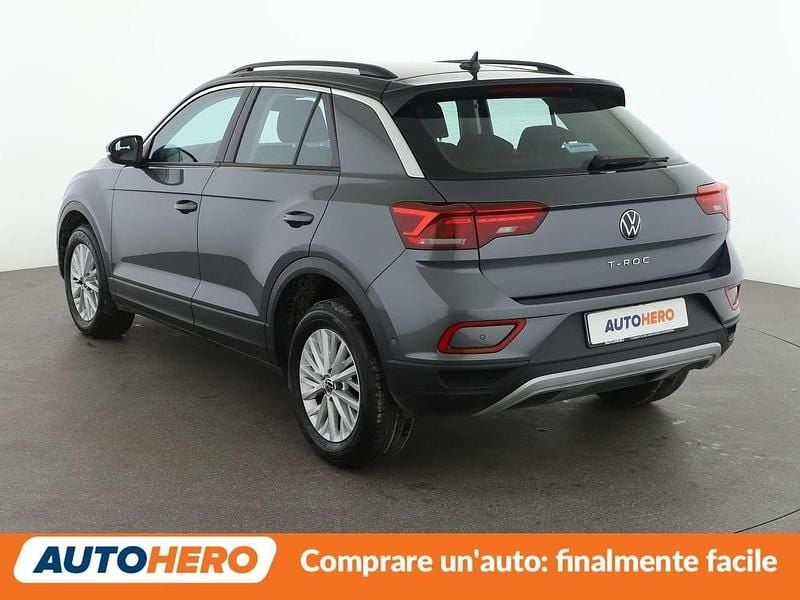 Usata VW T-Roc Life 116 CV (85 kW) 2023 Grigio SUV