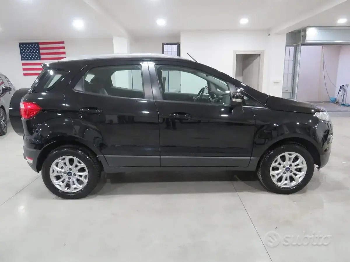 Usata Ford Ecosport Titanium 90 CV (66 kW) 2015 Nero SUV