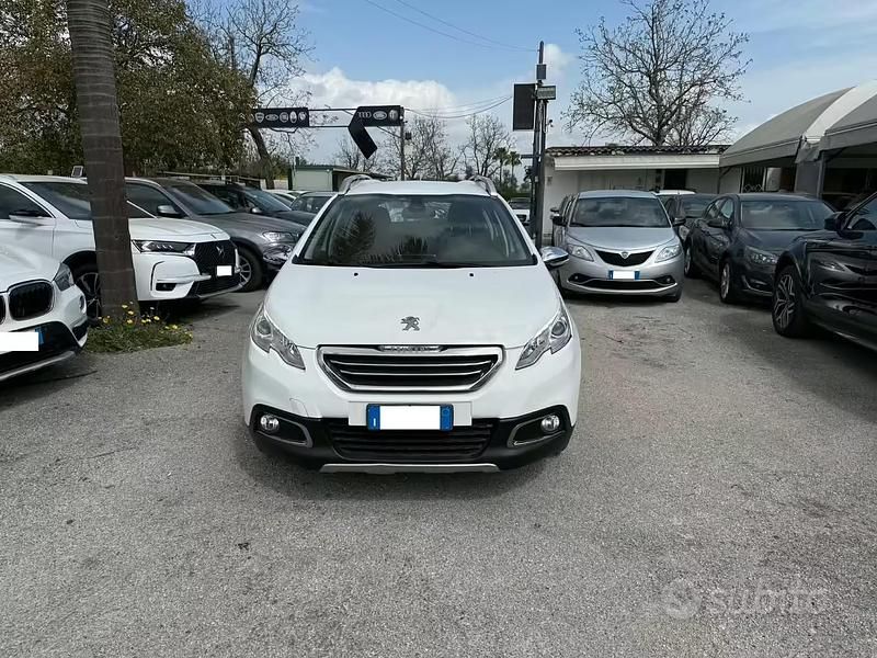 Usata Peugeot 2008 92 CV (67 kW) 2014 Bianco SUV