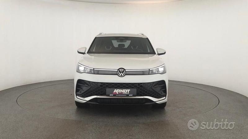 Usata VW Tiguan R-line 150 CV (110 kW) 2025 Bianco SUV