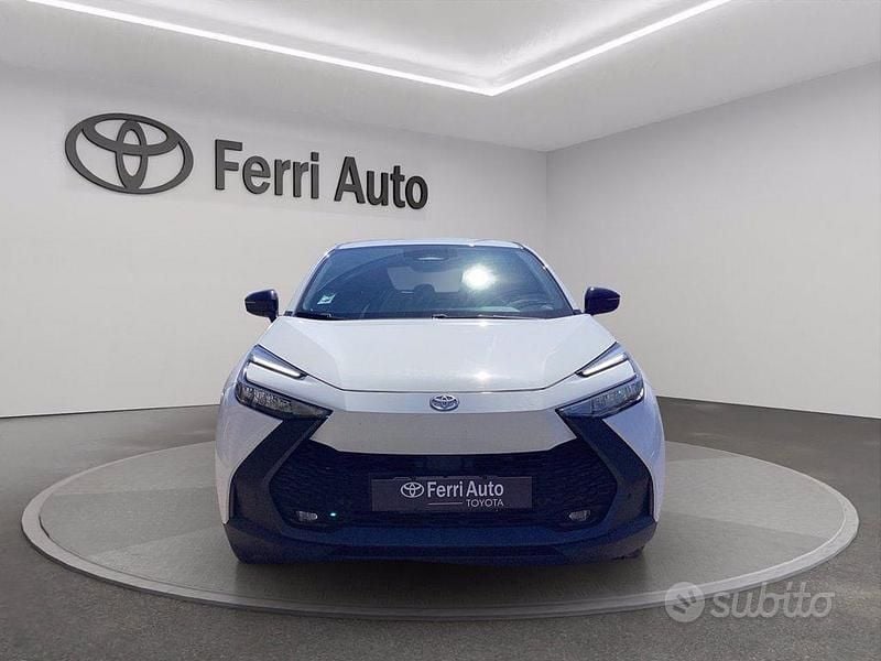Usata Toyota C-HR Eco 223 CV (164 kW) 2025 Bianco SUV