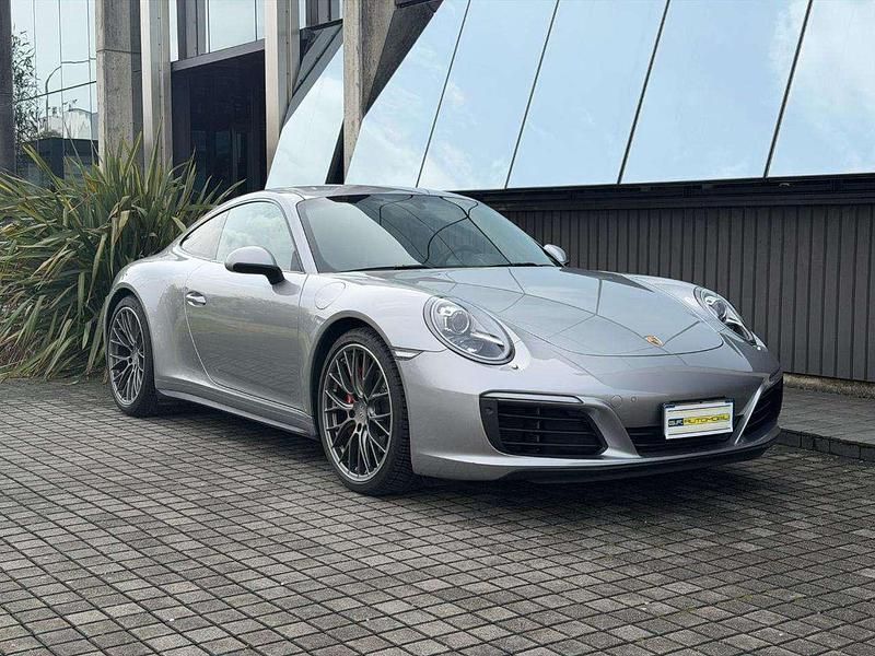 Usata Porsche 911 Carrera 4 370 CV (272 kW) 2018 Argento Coupé
