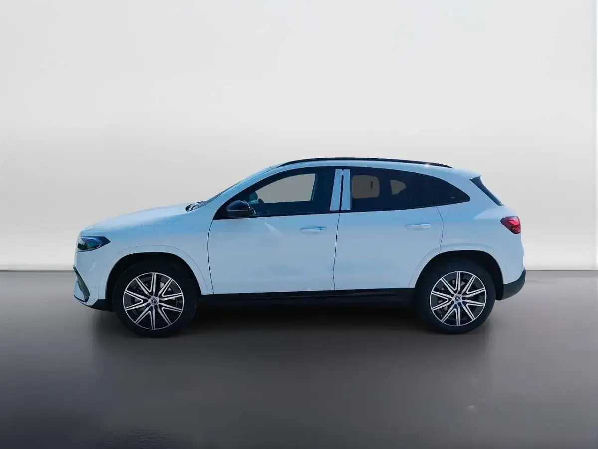 Nuova Mercedes EQA250+ 2026 Bianco polare SUV