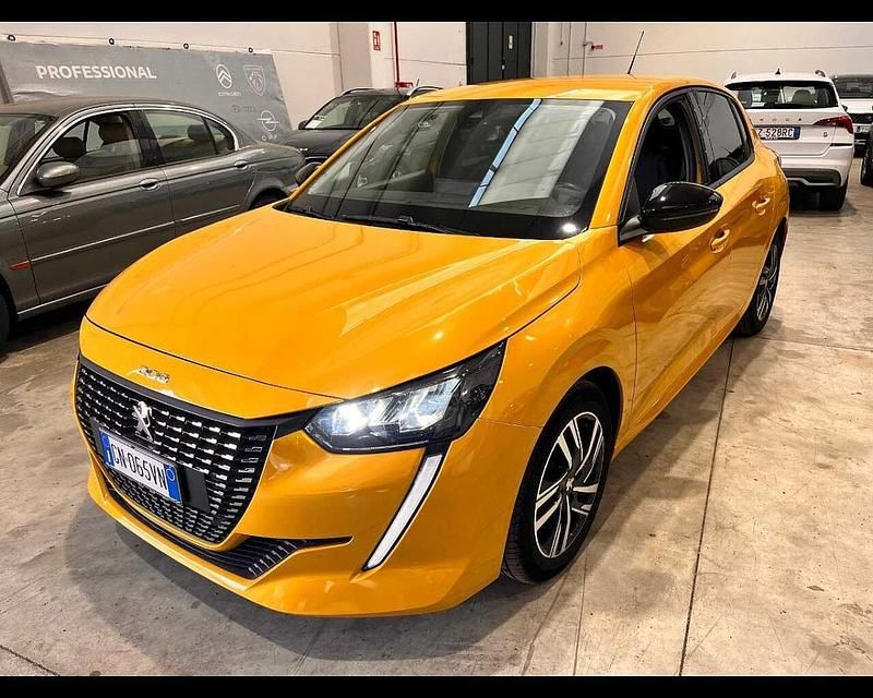 Usata Peugeot 208 Allure 101 CV (74 kW) 2023 Giallo Utilitaria