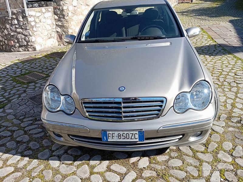 Usata Mercedes C220 Elegance 2006 Berlina