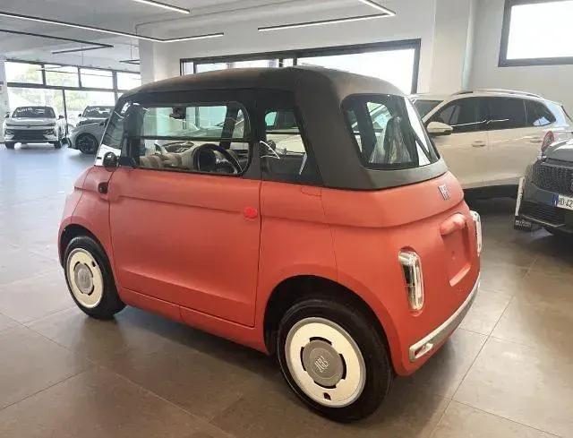 Nuova Fiat Topolino 11 kW (16 CV) 2026 Arancione Utilitaria