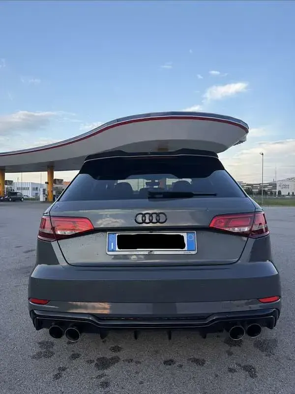 Usata Audi A3 S-Line 190 CV (139 kW) 2017 Grigio Berlina