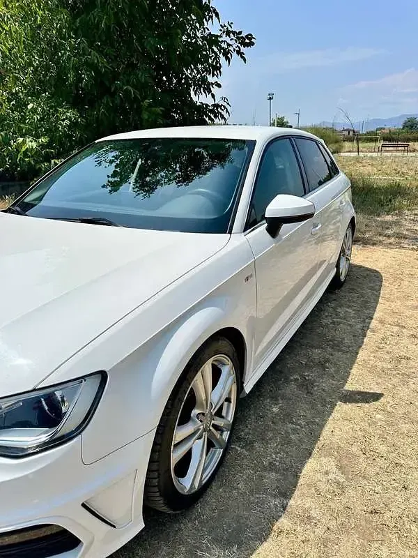 Usata Audi A3 Attraction 110 CV (80 kW) 2016 Berlina
