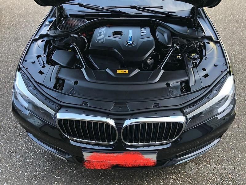 Usata BMW 740 286 CV (210 kW) 2018 Nero Berlina