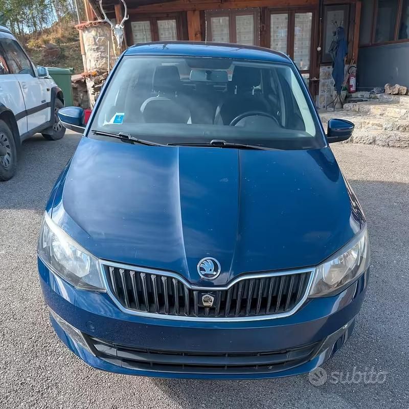 Usata Skoda Fabia 2015 Blu Berlina