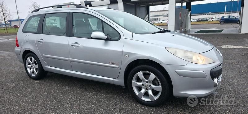 Usata Peugeot 307 90 CV (66 kW) 2007 Grigio Station wagon