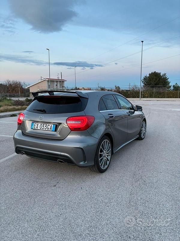 Usata Mercedes A200 Premium 156 CV (114 kW) 2014 Grigio Coupé