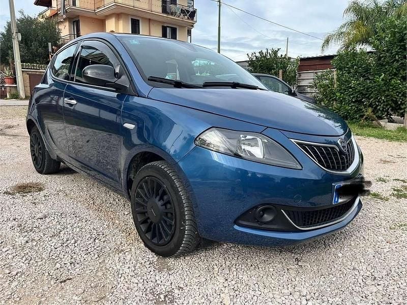 Usata Lancia Ypsilon Silver 69 CV (50 kW) 2022 Utilitaria