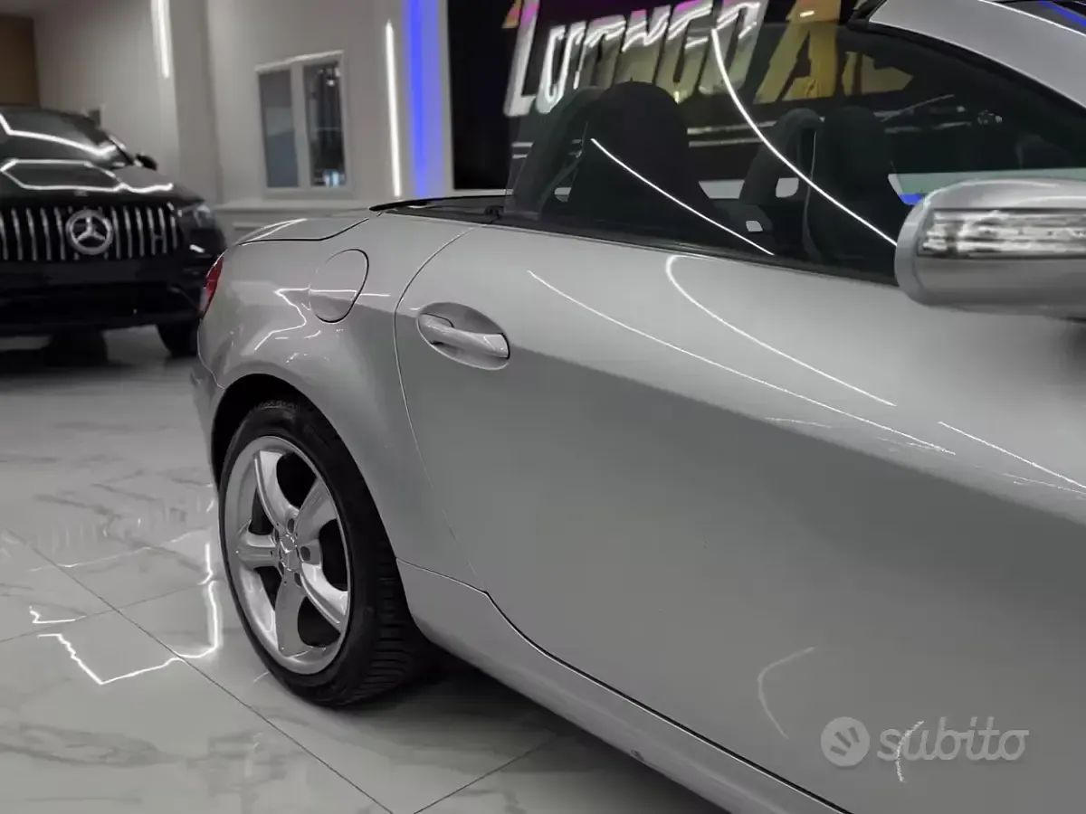 Usata Mercedes SLK200 163 CV (119 kW) 2004 Grigio Cabrio