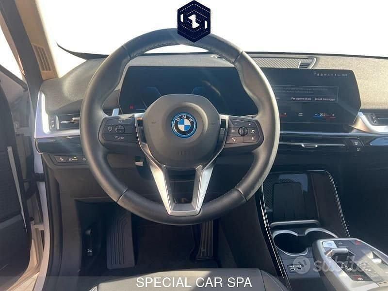 Usata BMW iX1 Comfort Edition 279 kW (380 CV) 2024 Bianco SUV