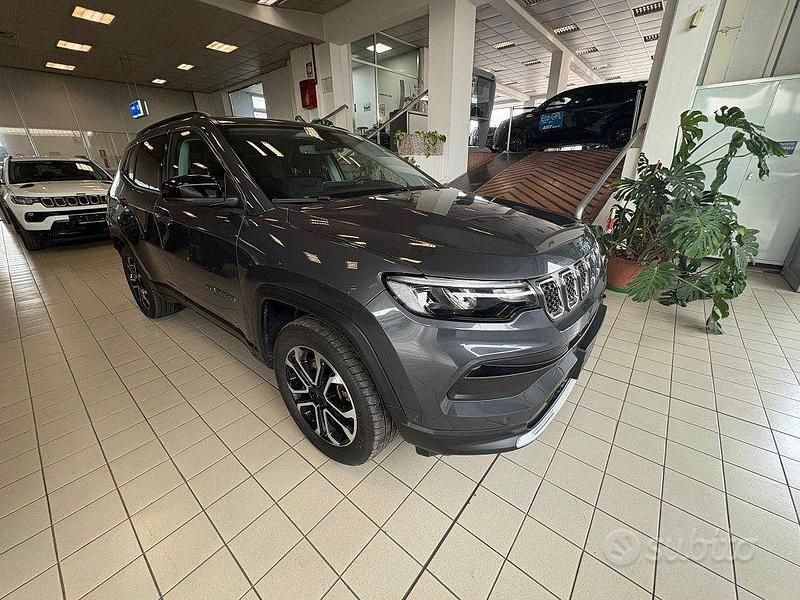 Usata Jeep Compass Limited 190 CV (139 kW) 2022 Grigio SUV