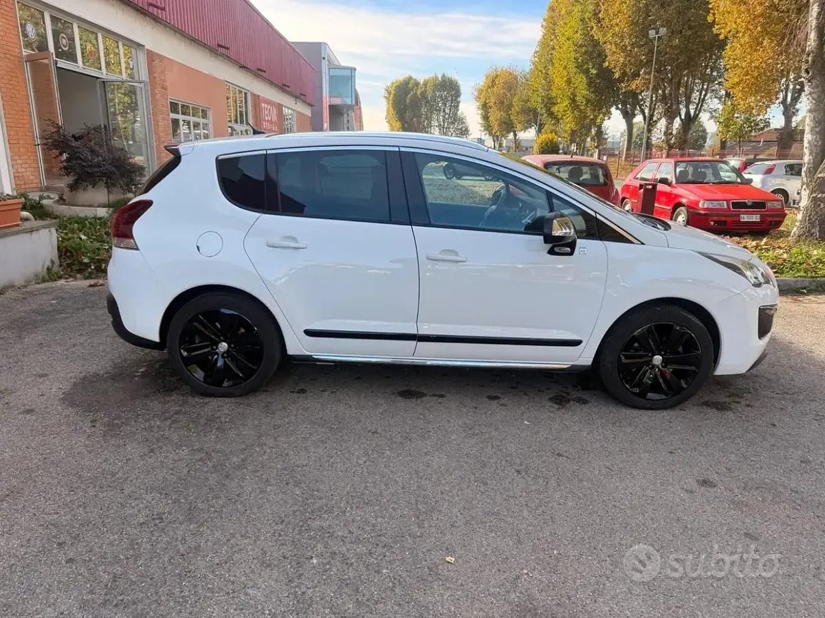 Usata Peugeot 3008 150 CV (110 kW) 2016 Bianco Station wagon